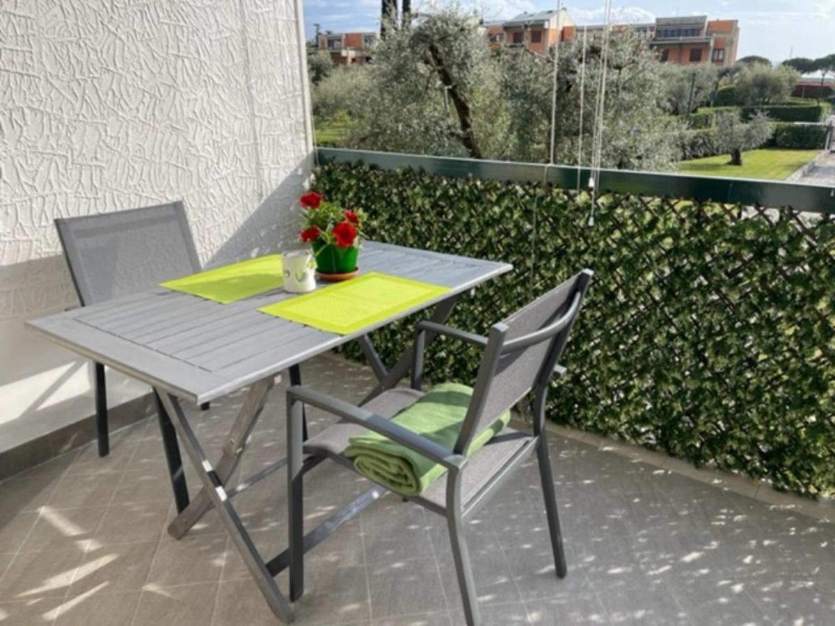 Appartamento Con Vista Lago Тосколано Мадерно Екстериор снимка